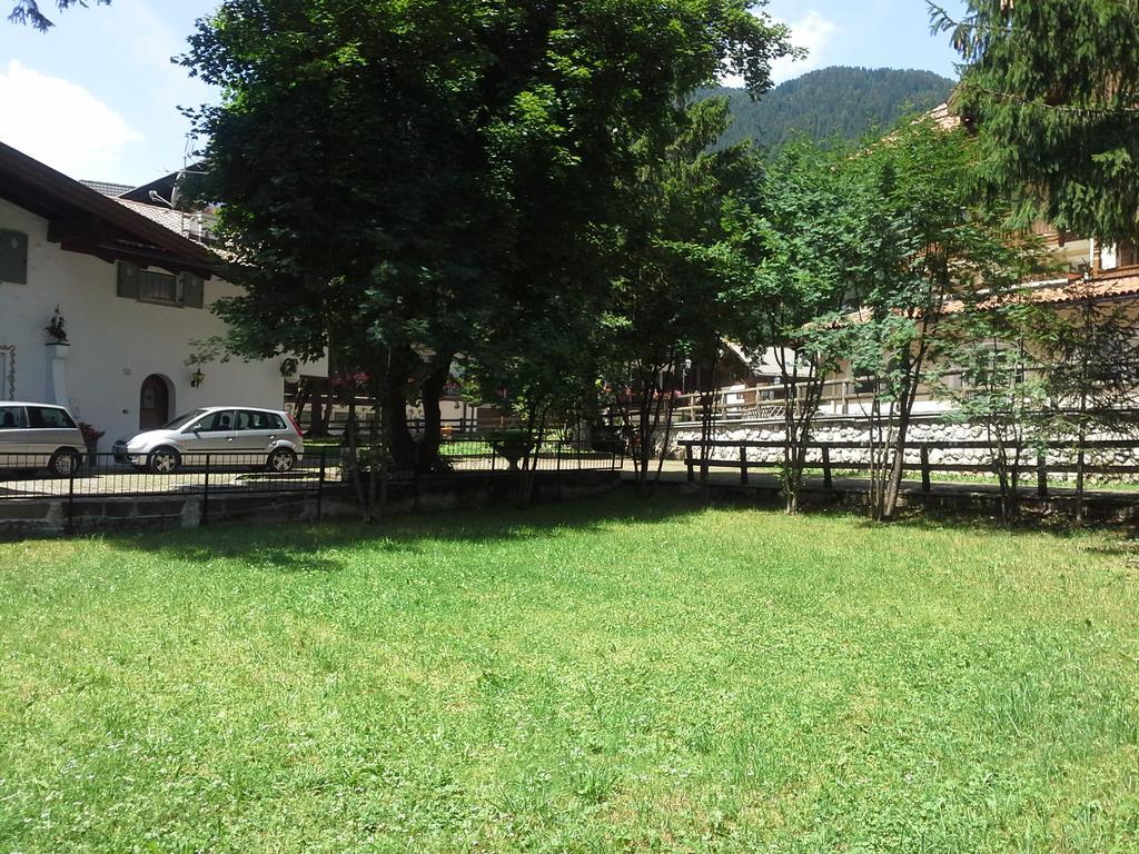 Appartamento Niki Campitello Campitello di Fassa Zimmer foto