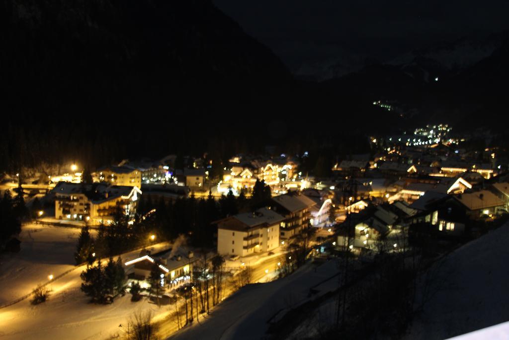 Appartamento Niki Campitello Campitello di Fassa Zimmer foto